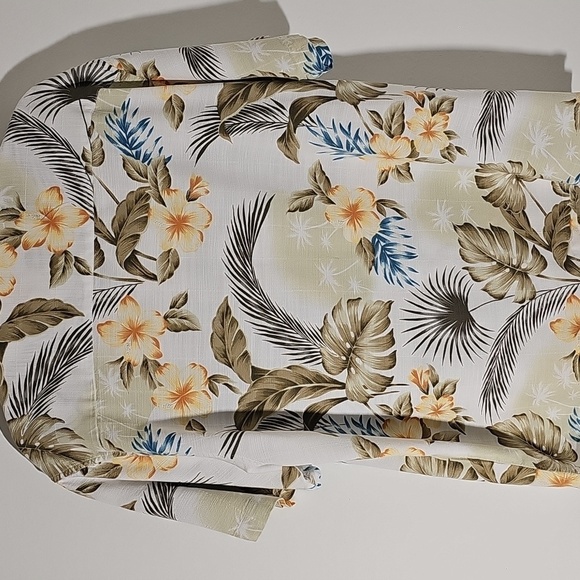 SOLEMAR ALOHAS Hawaiian Floral Men's Shirt. SIZE LARGE. - Picture 6 of 8